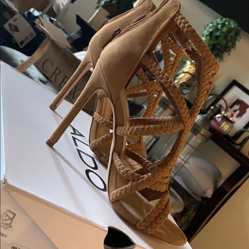 Cognac Heels